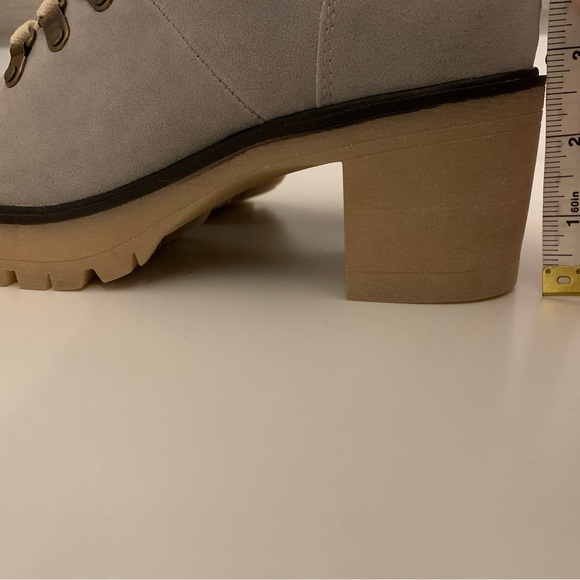 Cute booties fall/winter/spring - Picture 5 of 5